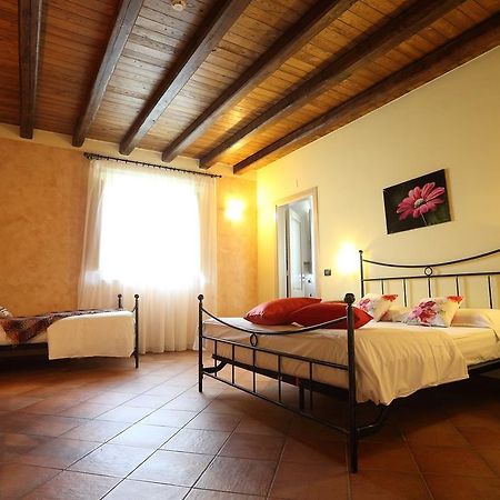 Agriturismo Creta Rossa Torre di Ruggiero エクステリア 写真