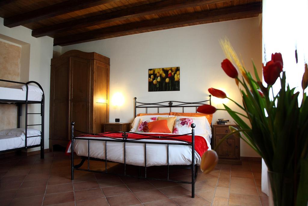Agriturismo Creta Rossa Torre di Ruggiero エクステリア 写真