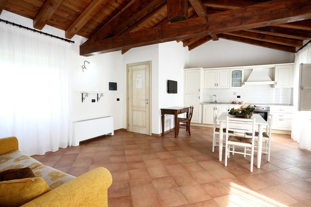 Agriturismo Creta Rossa Torre di Ruggiero エクステリア 写真