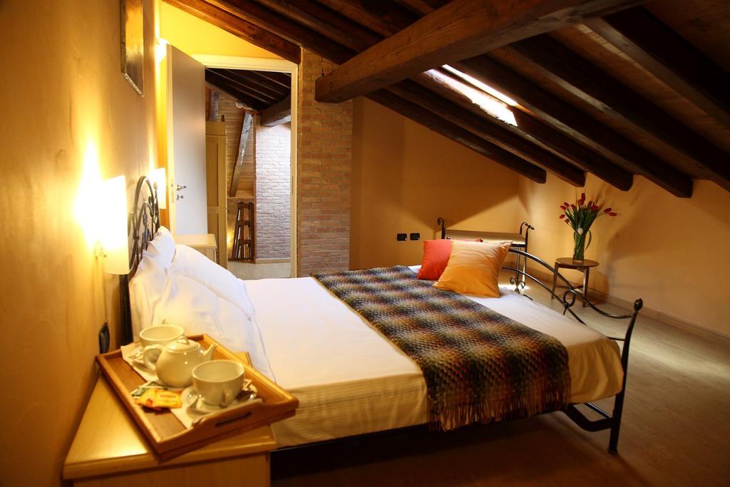 Agriturismo Creta Rossa Torre di Ruggiero エクステリア 写真