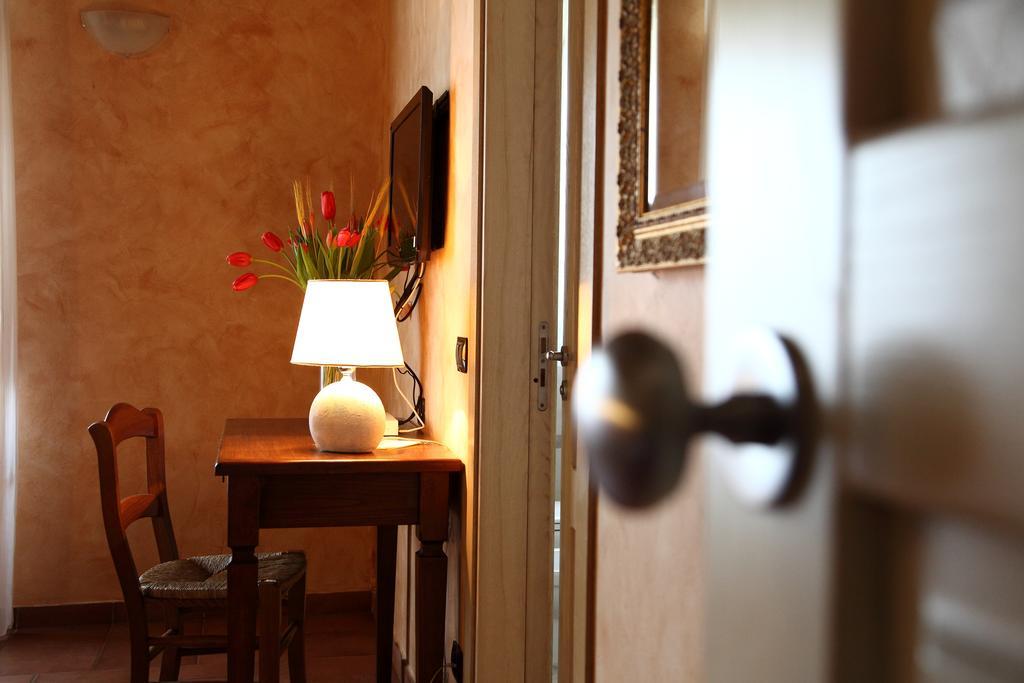 Agriturismo Creta Rossa Torre di Ruggiero エクステリア 写真